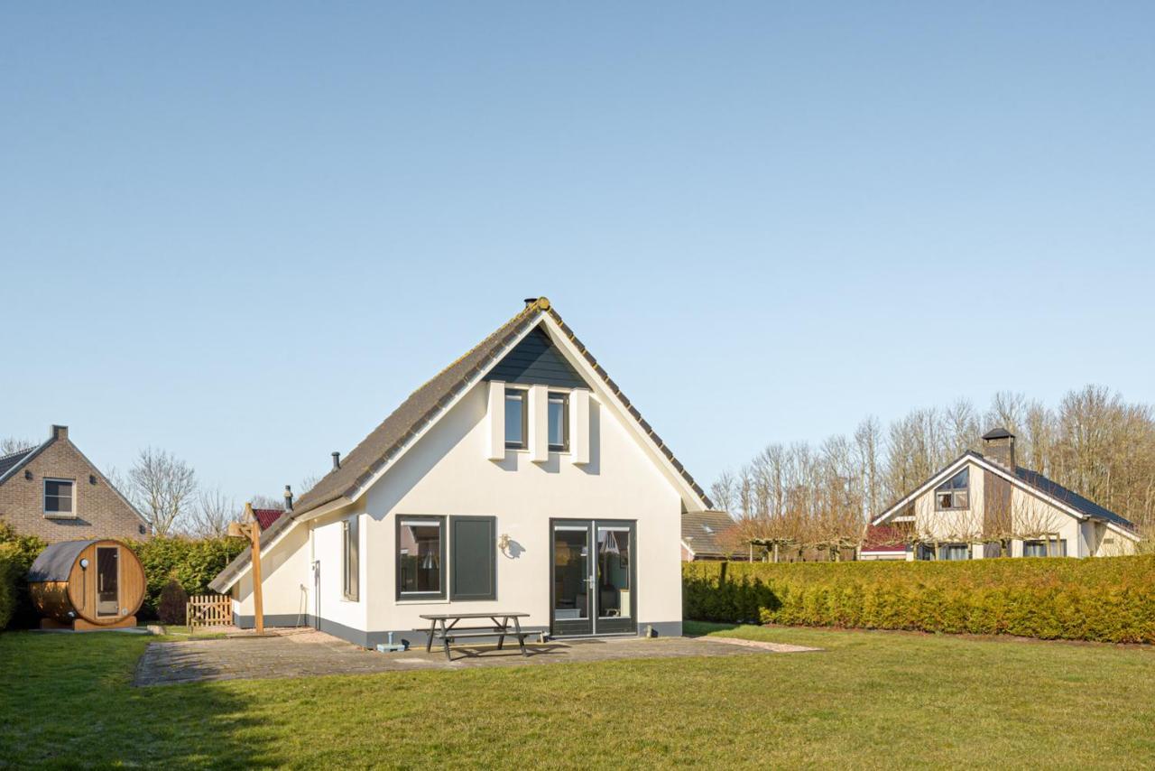 The Frisian Beach House Met Scandinavische Barrel Sauna Villa Tzummarum Exterior photo